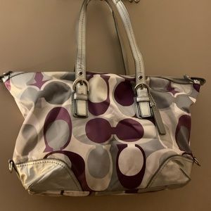 Coach signature barrel type shoulder bag